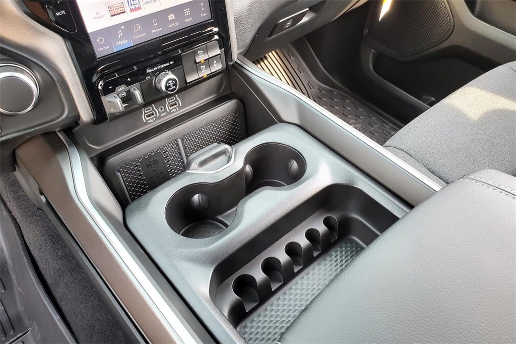 2025 Ram 1500 Big Horn Lone Star photo 9