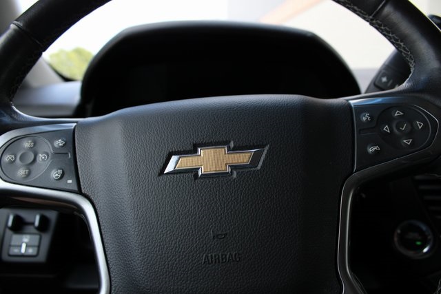 2017 Chevrolet Suburban Premier photo 12