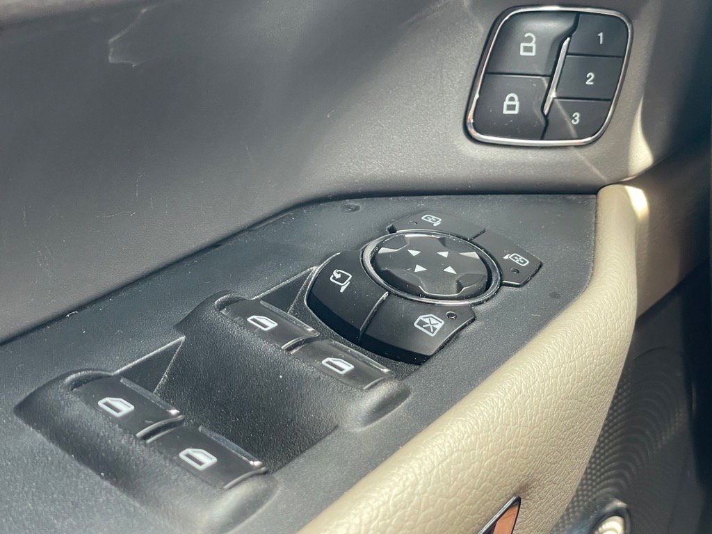 2019 Ford Expedition Limited photo 15