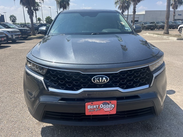 2021 Kia Sorento LX photo 2