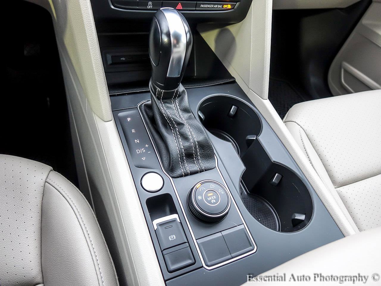 2021 VOLKSWAGEN ATLAS - Image 17