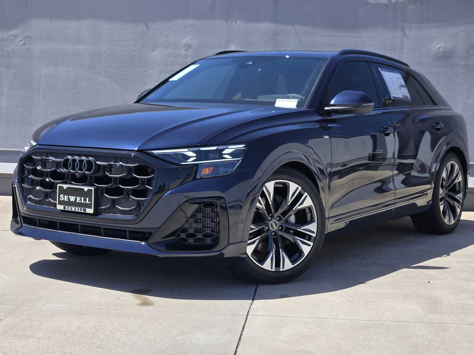 2025 Audi Q8 Prestige