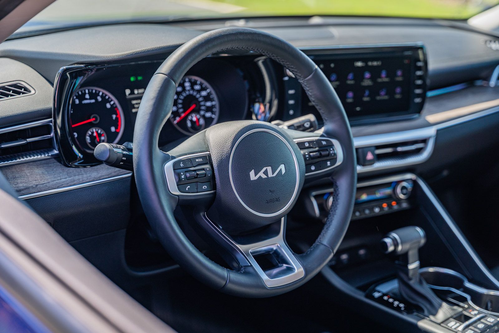 2024 Kia K5 EX photo 21