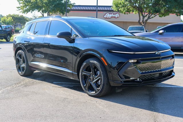 2025 Chevrolet Equinox EV RS's photo