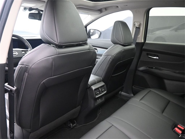 2025 Nissan Murano SL photo 9