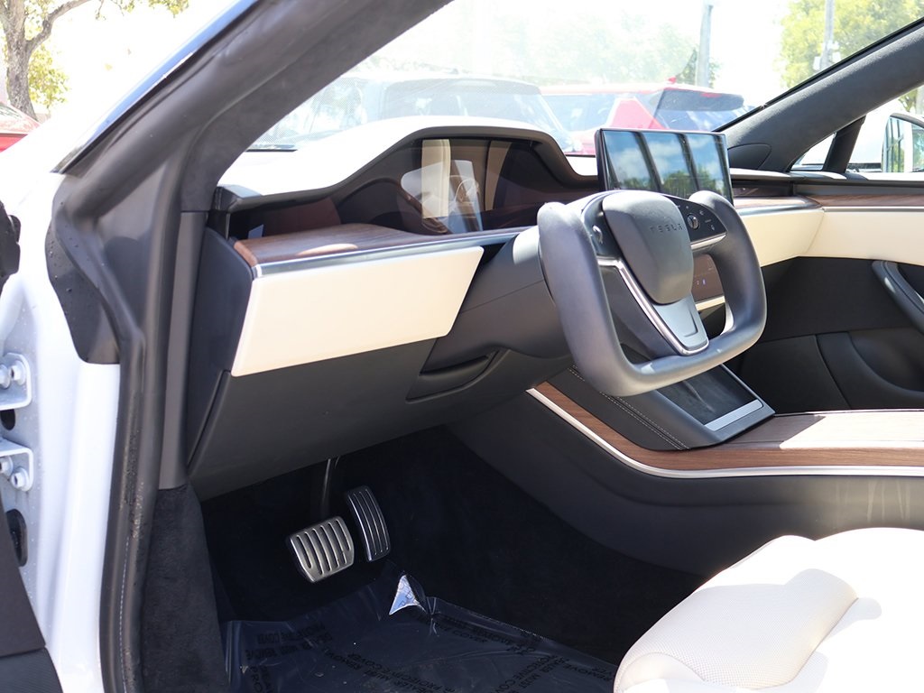 2022 Tesla Model S photo 22