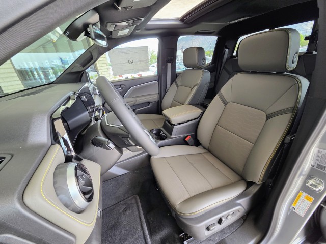2026 Chevrolet Colorado ZR2 photo 16