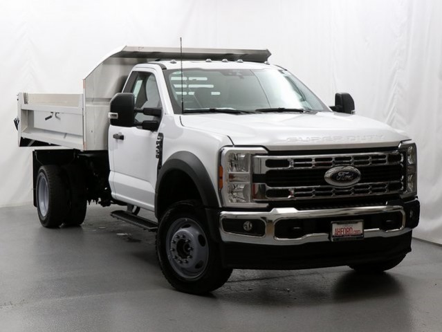 2025 Ford F-450 Super Duty Chassis Cab XL's photo