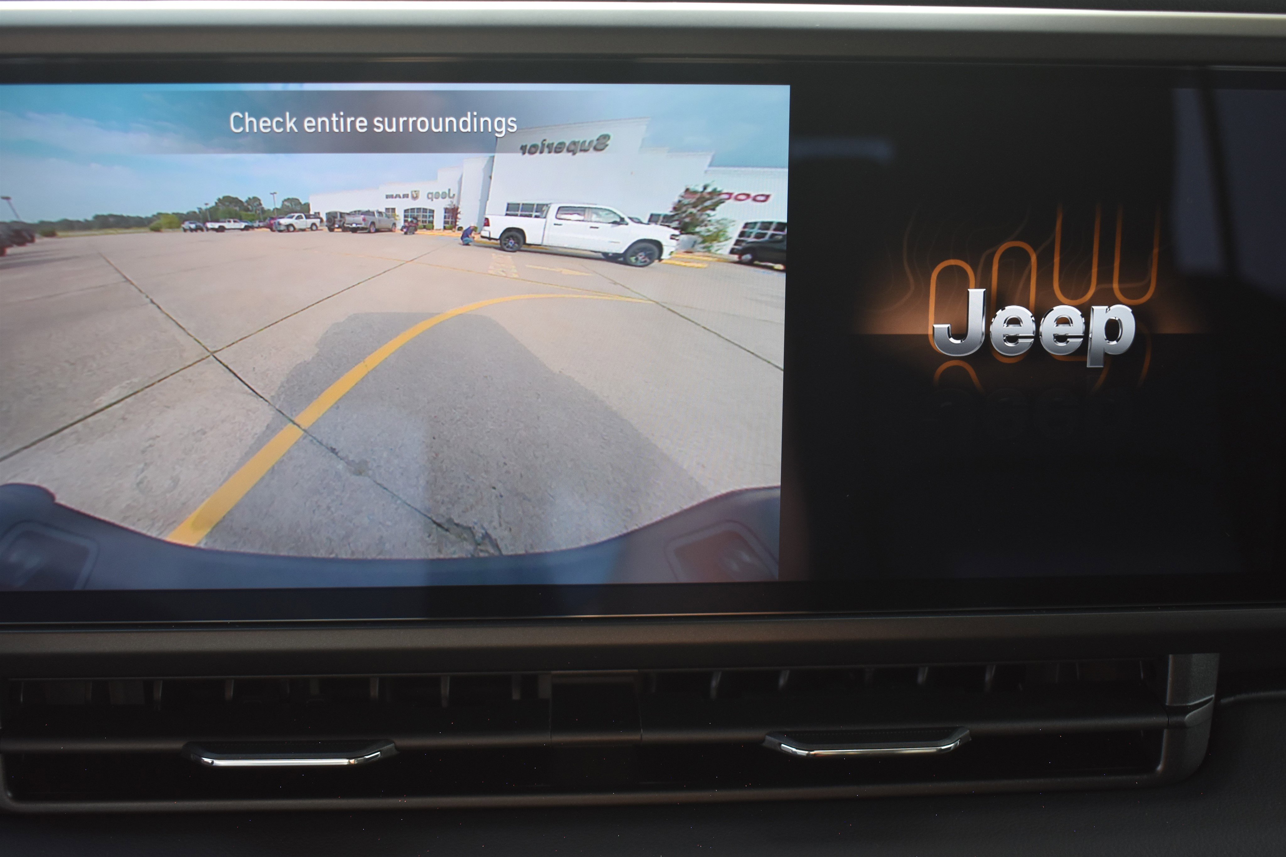 2025 Jeep Gladiator Sport photo 13