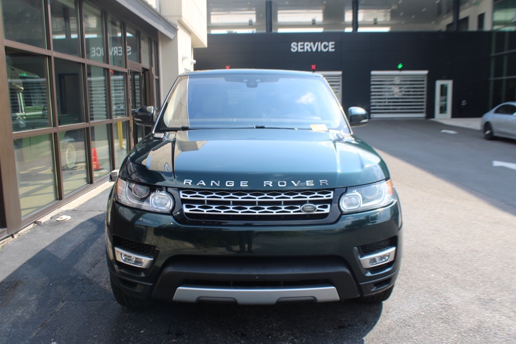 2017 Land Rover Range Rover Sport HSE photo 9