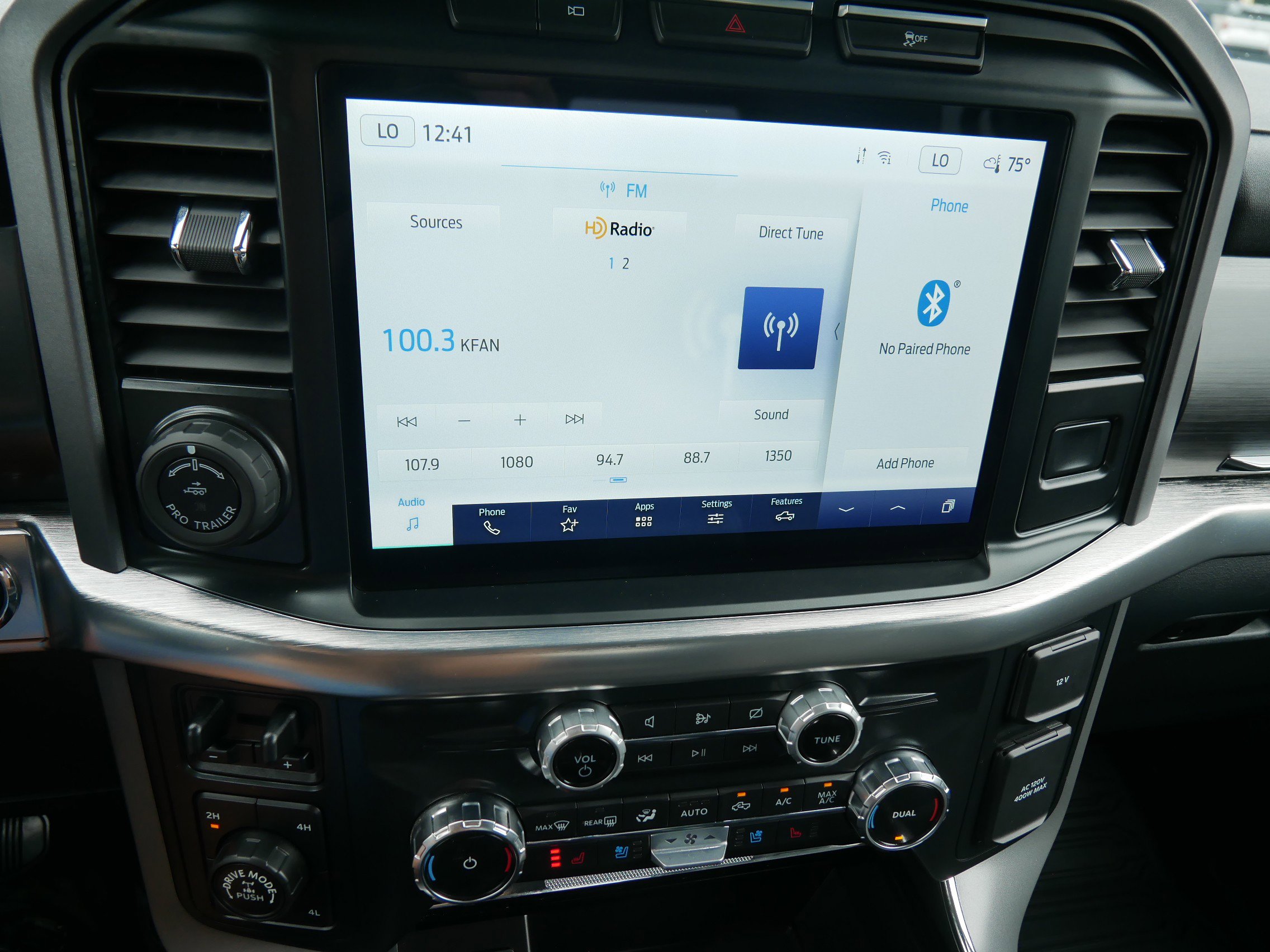 2022 Ford F-150 Lariat photo 22