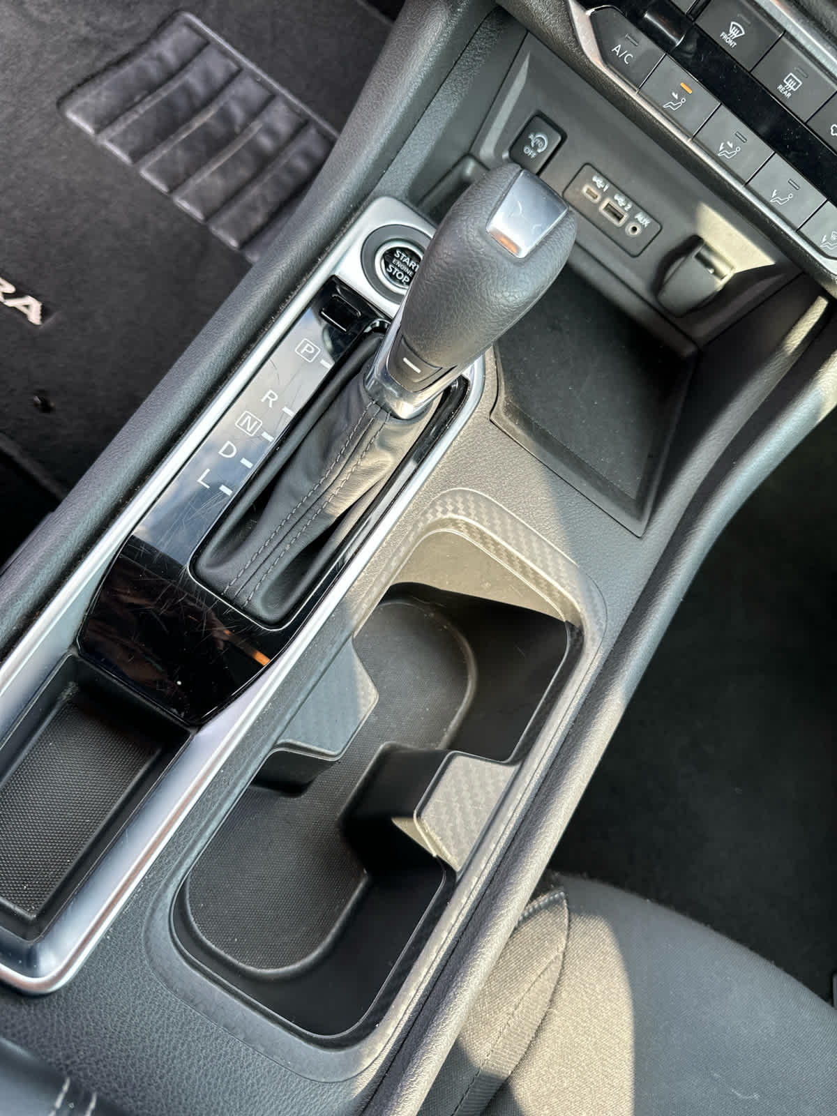 2024 Nissan Sentra SV photo 32