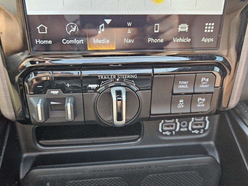 2024 Ram 1500 Laramie Longhorn photo 19