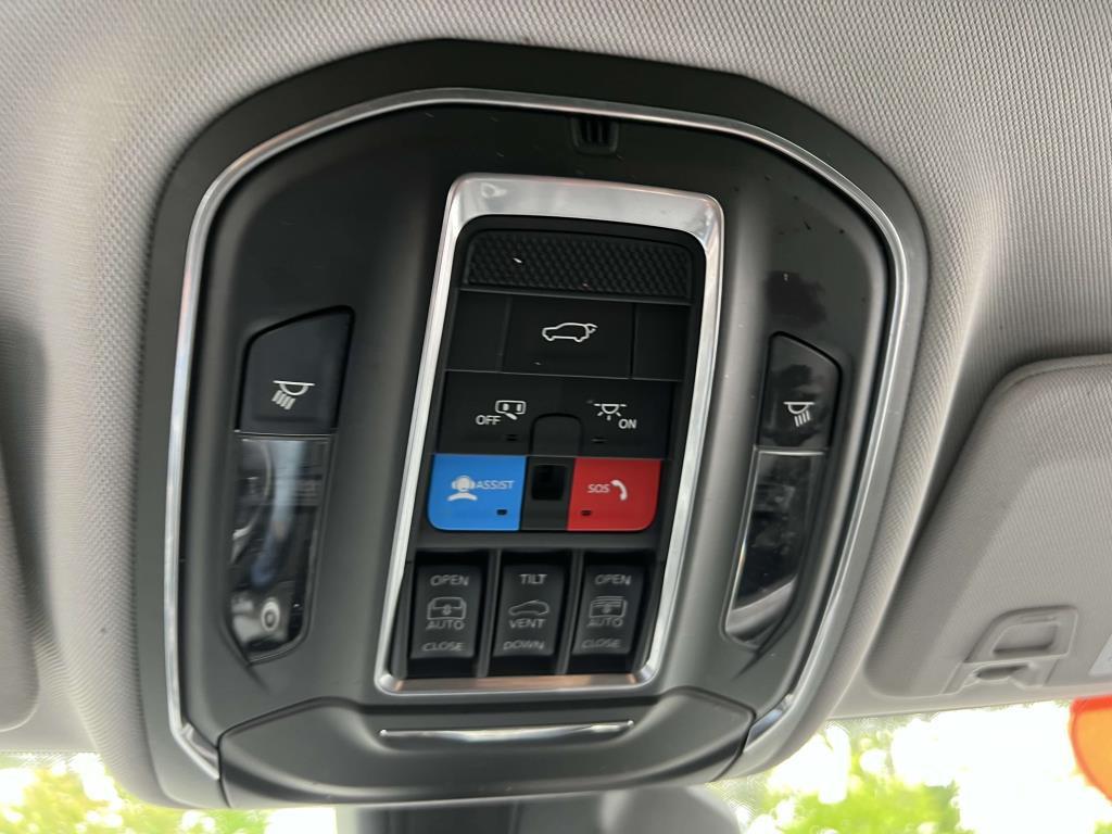 2021 Jeep Grand Cherokee Limited photo 25