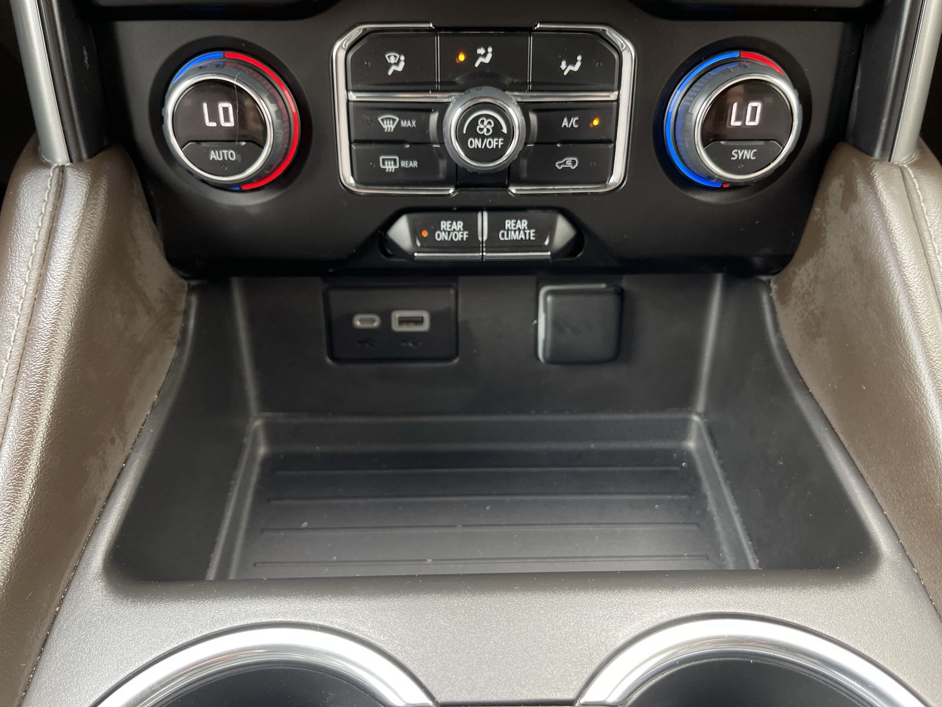 2023 Chevrolet Tahoe photo 14