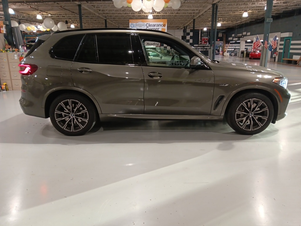 2023 Bmw X5 xDrive45e photo 2