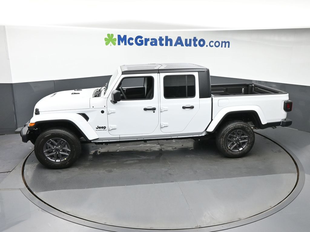 2025 Jeep Gladiator Sport S photo 16