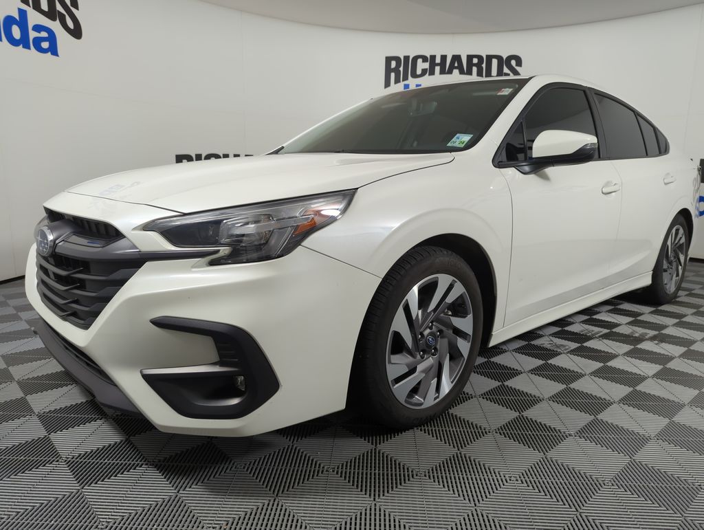 2024 Subaru Legacy Limited's photo