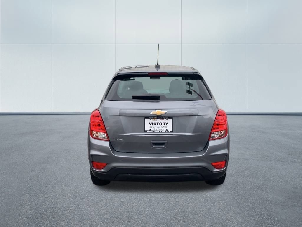 2020 Chevrolet Trax LS photo 4