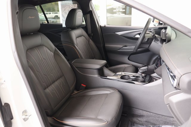 2024 Buick Envista Avenir photo 17