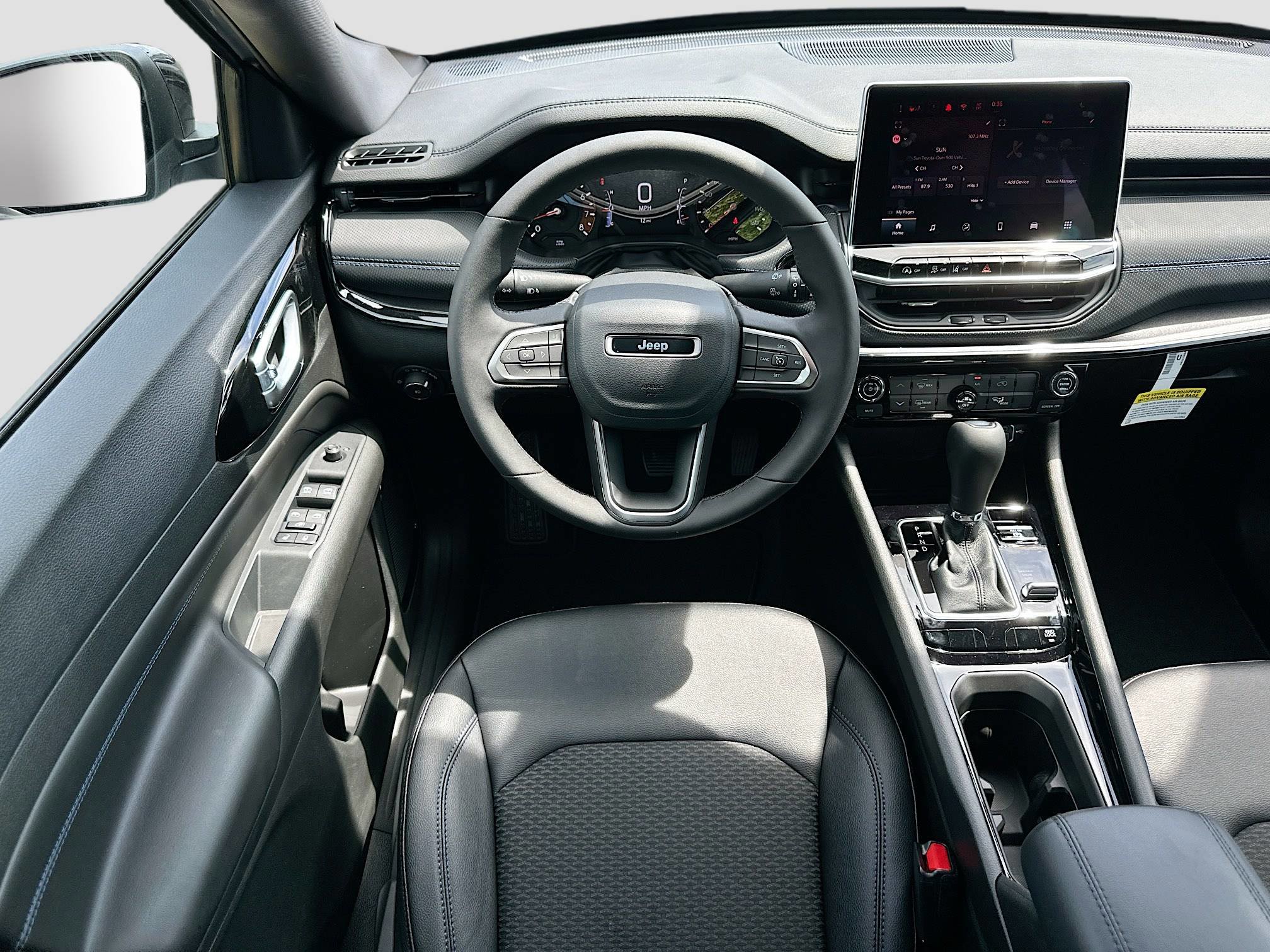 2026 Jeep Compass Latitude Altitude photo 15