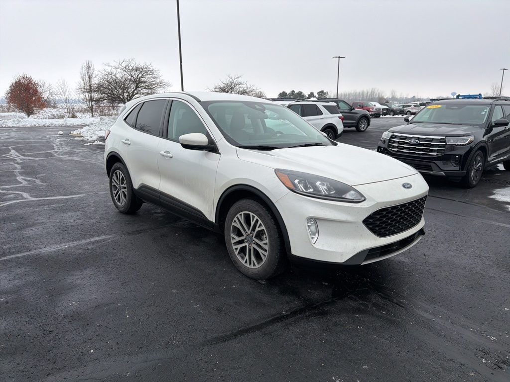 2022 Ford Escape SEL's photo