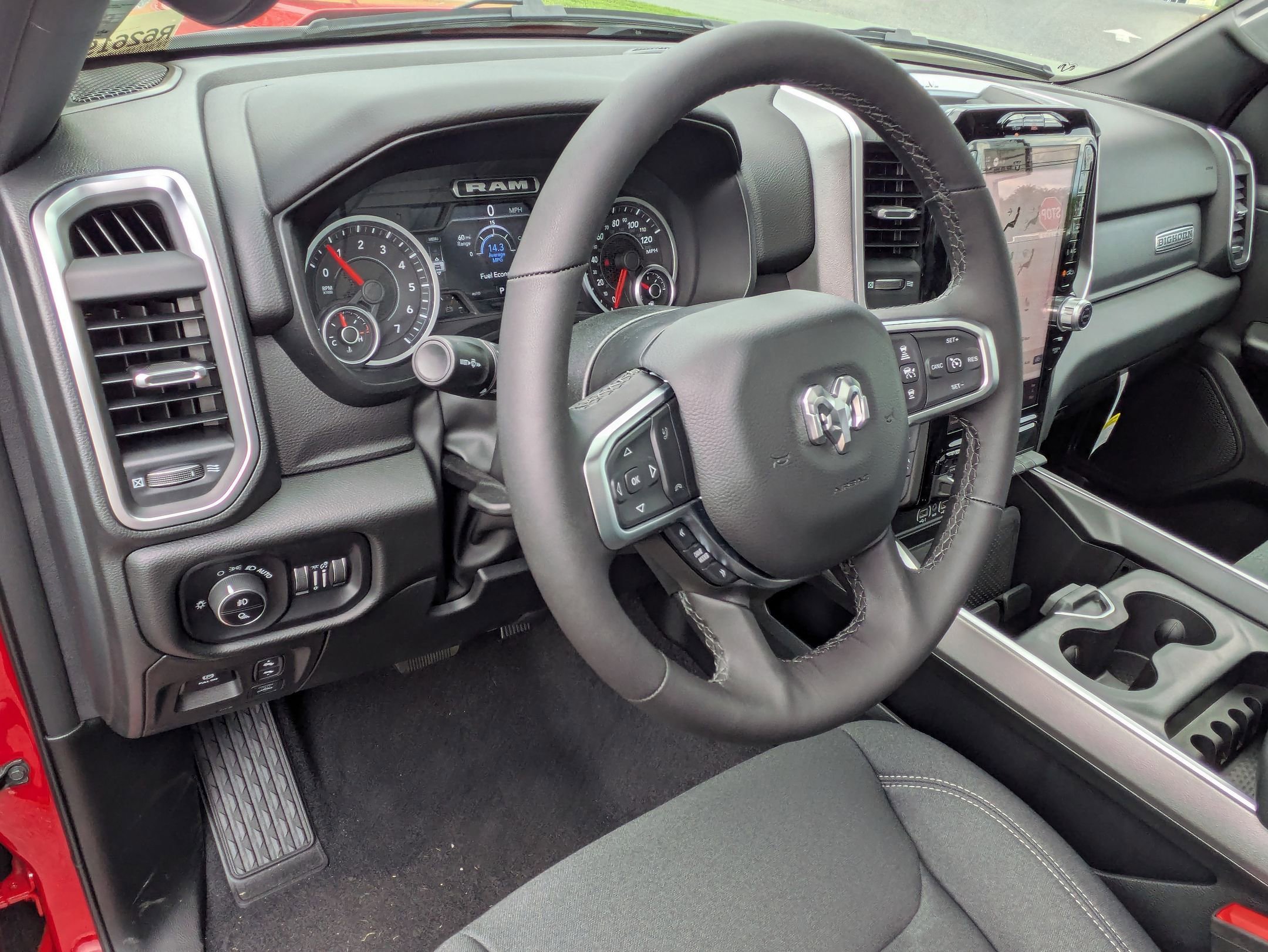 2025 Ram 1500 Big Horn photo 9