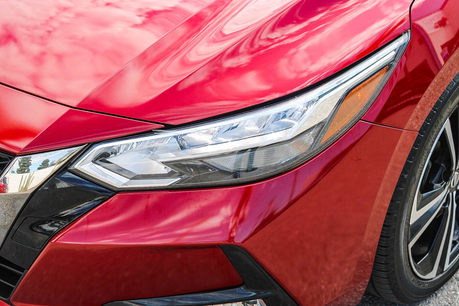 2021 Nissan Sentra SR photo 4