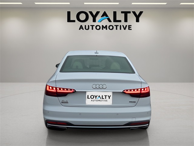 2020 Audi A4 45 Premium Plus Quattro photo 4