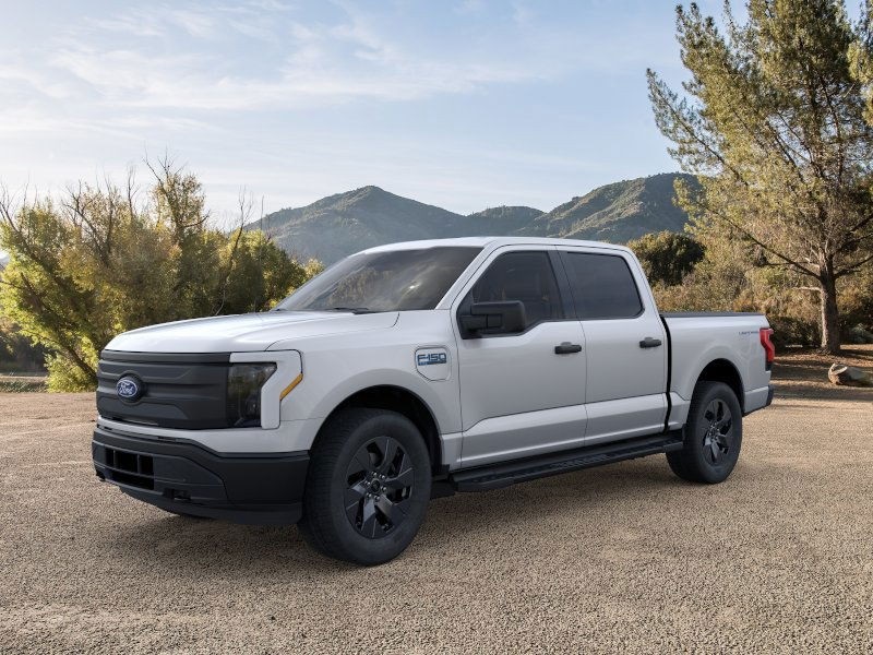 2024 Ford F-150 Lightning XL photo 2