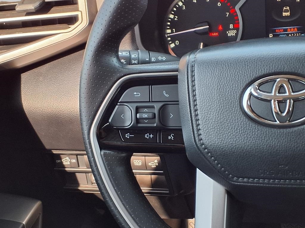 2023 Toyota Tundra SR5 CrewMax photo 11