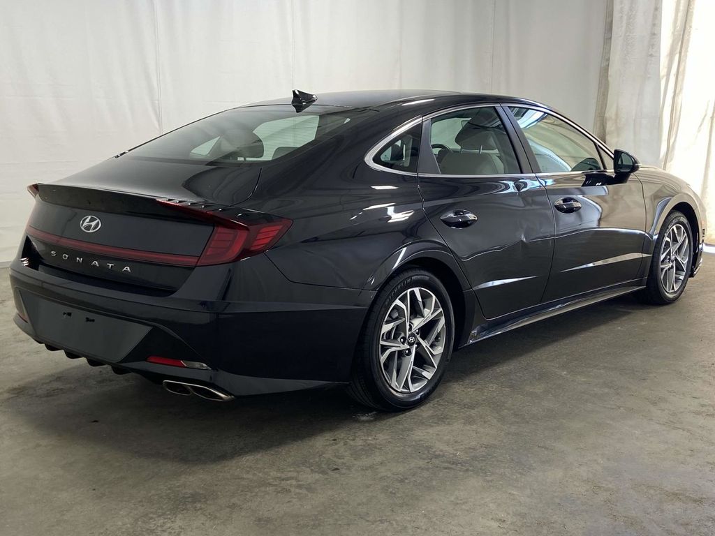 2023 Hyundai Sonata SEL photo 3