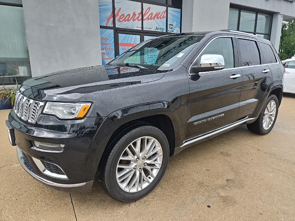 Used 2017 Jeep Grand Cherokee Summit with VIN 1C4RJFJG0HC666417 for sale in Kansas City