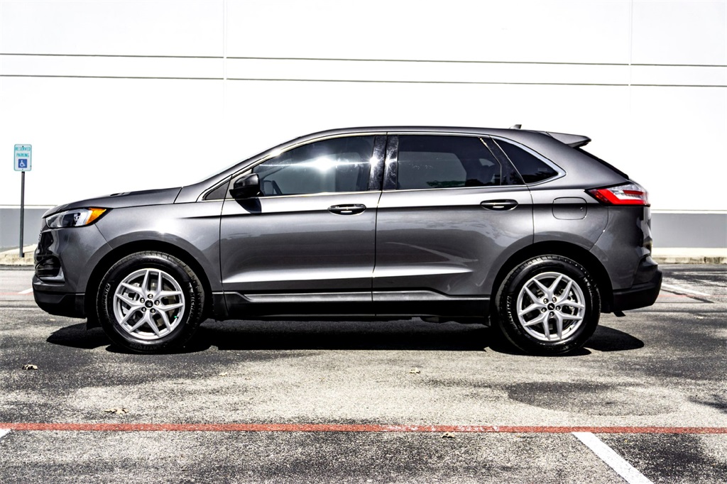 2024 Ford Edge SEL photo 7