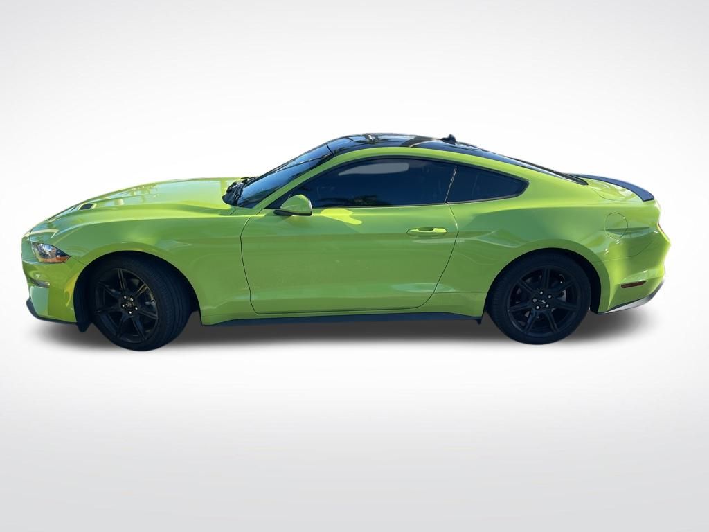 2020 Ford Mustang EcoBoost photo 5
