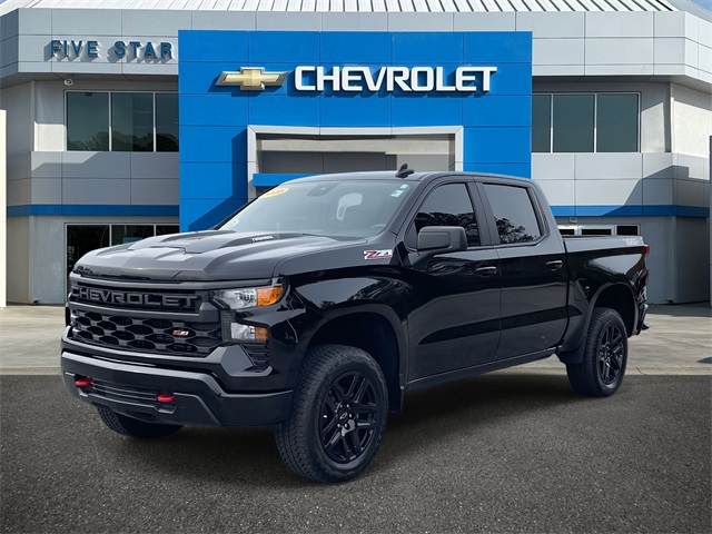 2025 Chevrolet Silverado 1500 Custom Trail Boss photo 3