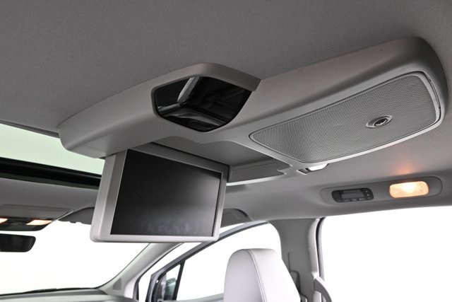 2019 Honda Odyssey Touring photo 4