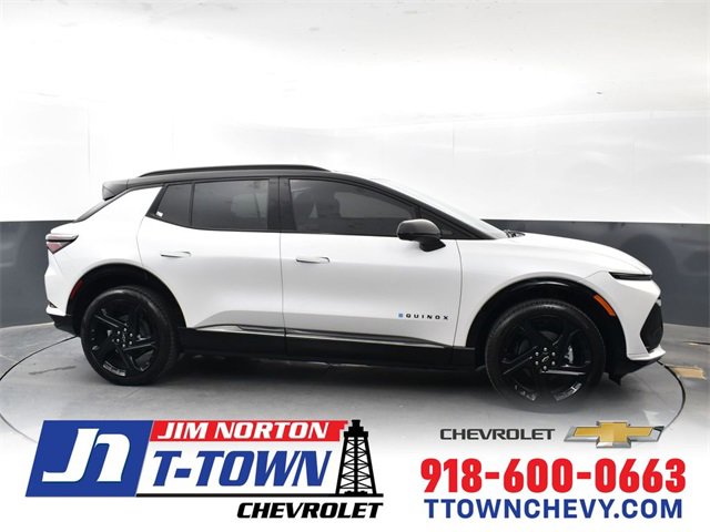 2025 Chevrolet Equinox EV RS's photo