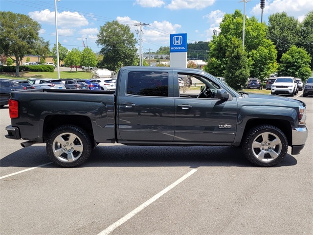 Used 2017 Chevrolet Silverado 1500 LT with VIN 3GCPCRECXHG407067 for sale in Little Rock