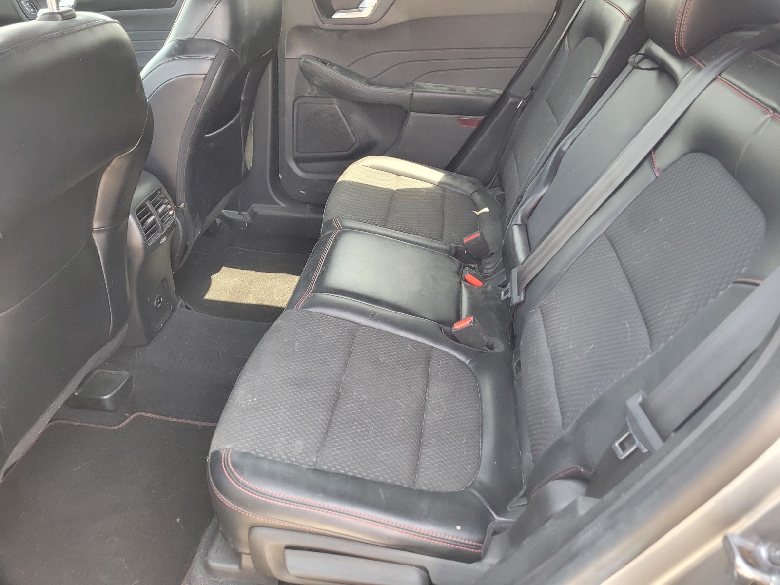 2023 Ford Escape ST-Line photo 10