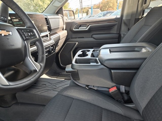 2022 Chevrolet Silverado 1500 LT photo 19