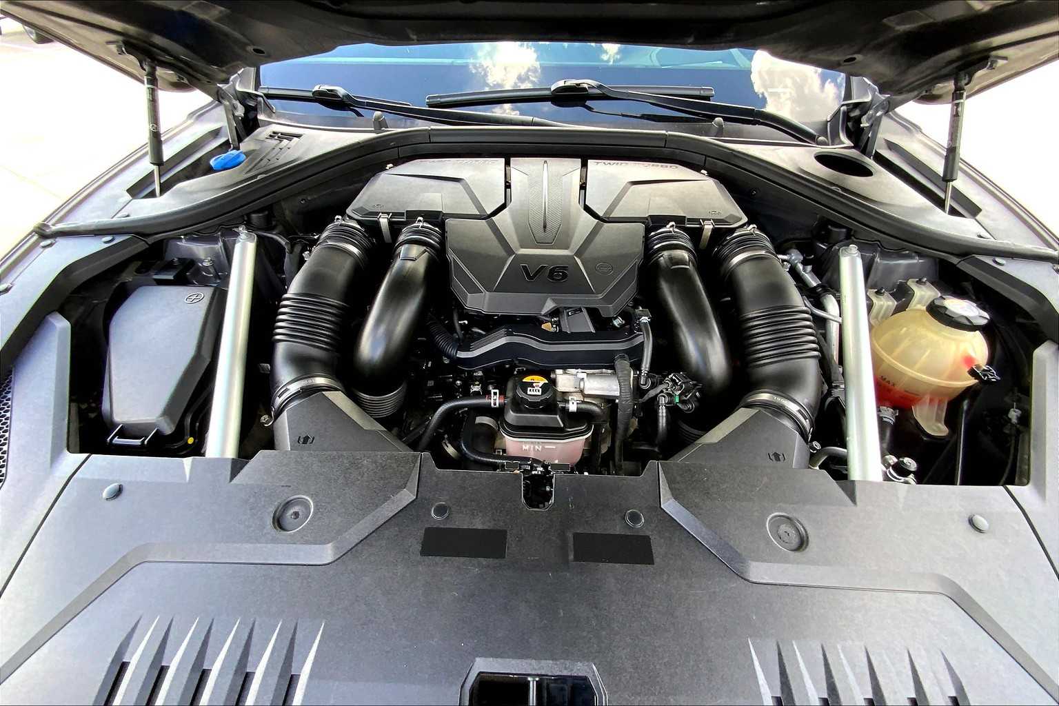 2022 Genesis GV70 3.5T Sport photo 29