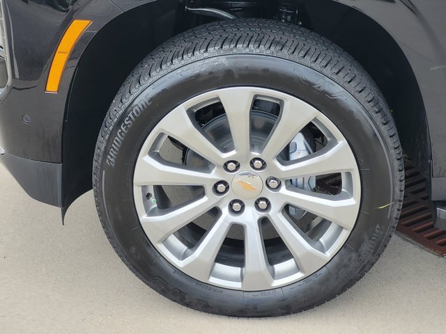 2025 Chevrolet Tahoe Premier photo 9