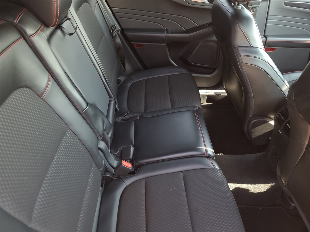 2024 Ford Escape ST-Line photo 11