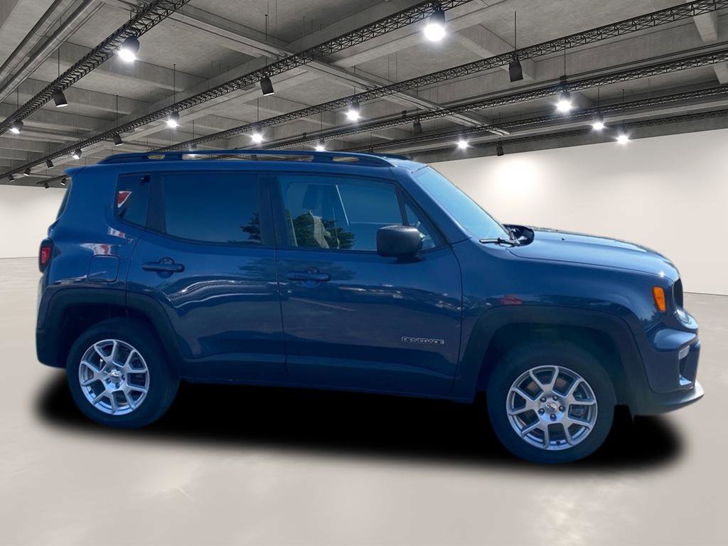 2022 Jeep Renegade Latitude photo 8