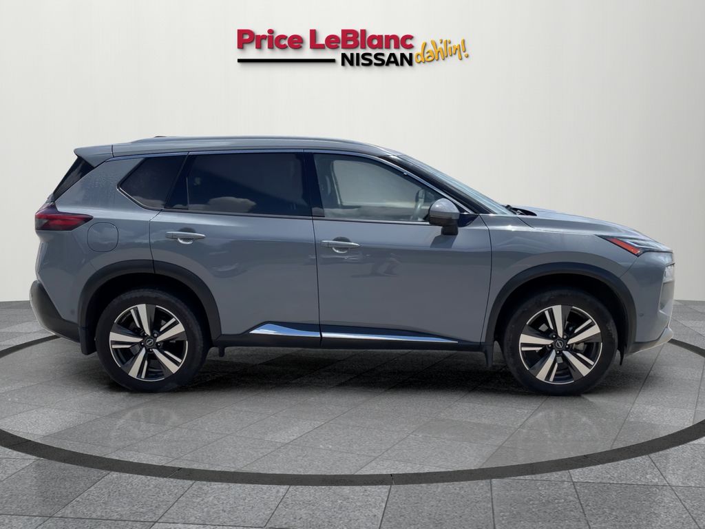 2022 Nissan Rogue Platinum photo 8