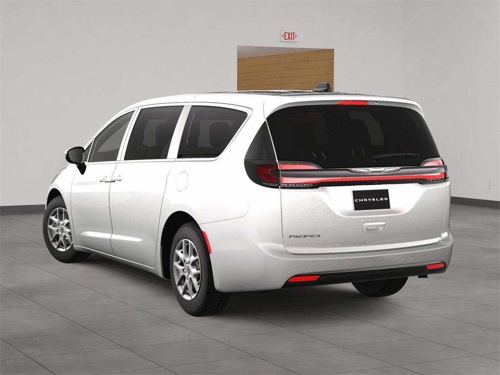 2025 Chrysler Pacifica photo 3