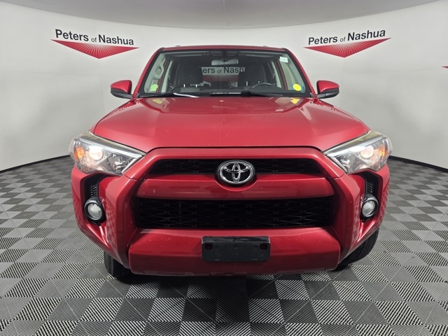 2016 Toyota 4Runner SR5 photo 2