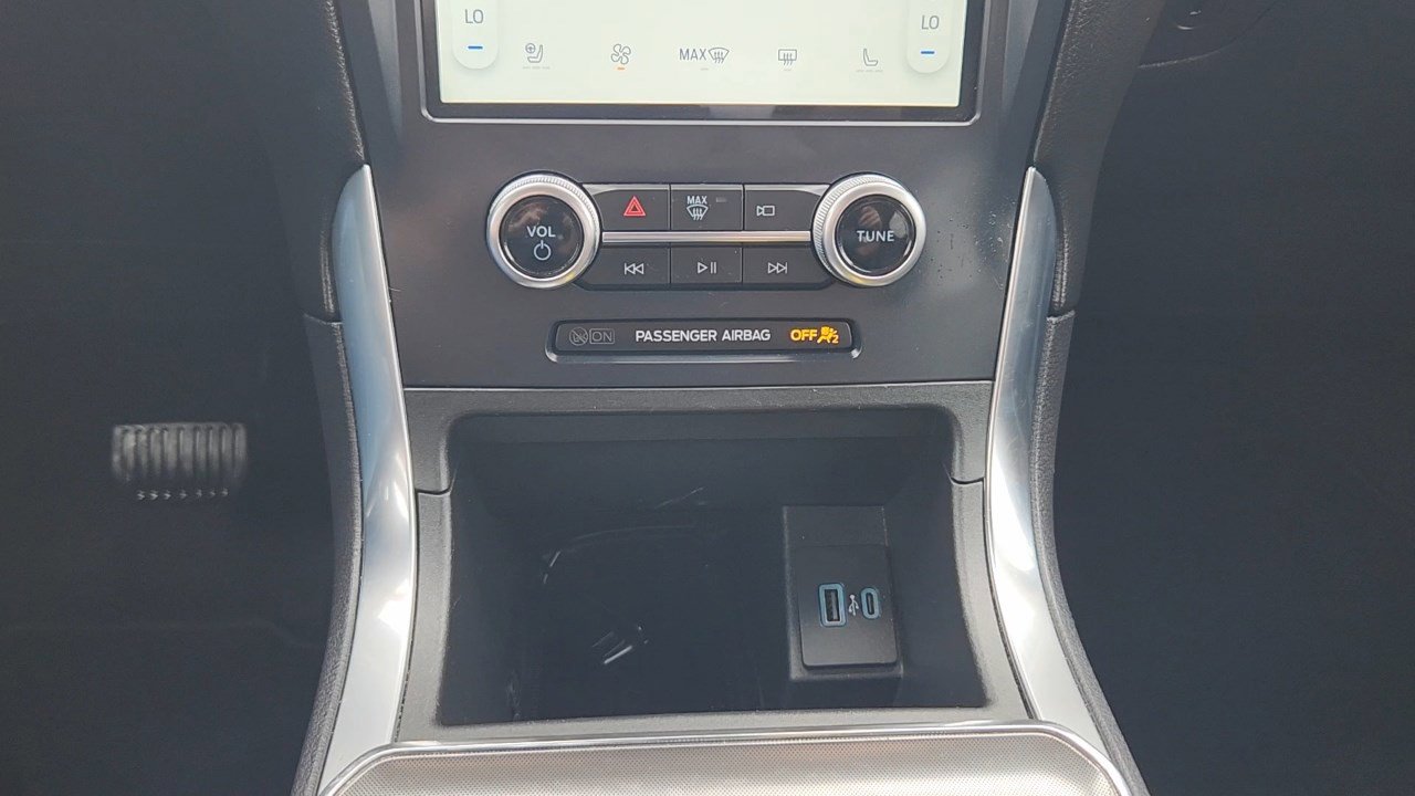 2023 Ford Edge Titanium photo 15