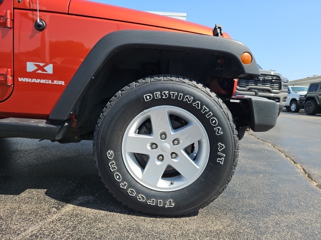 2009 Jeep Wrangler X photo 12